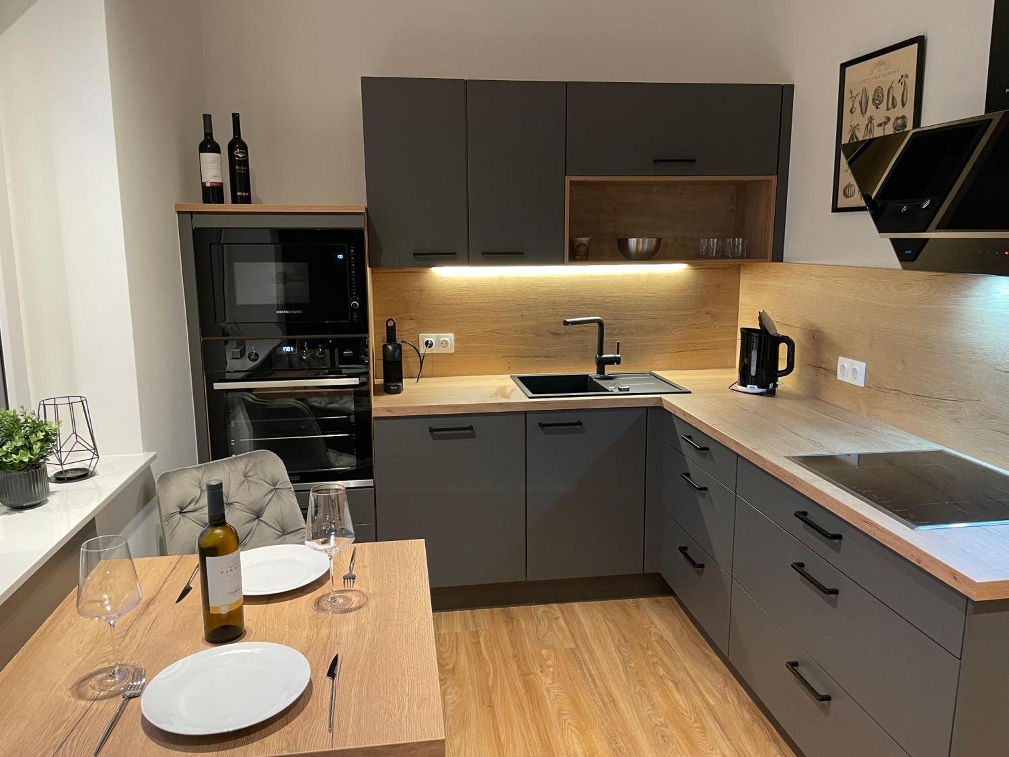 Lake & Town Apartments Klagenfurt Клагенфурт Екстериор снимка
